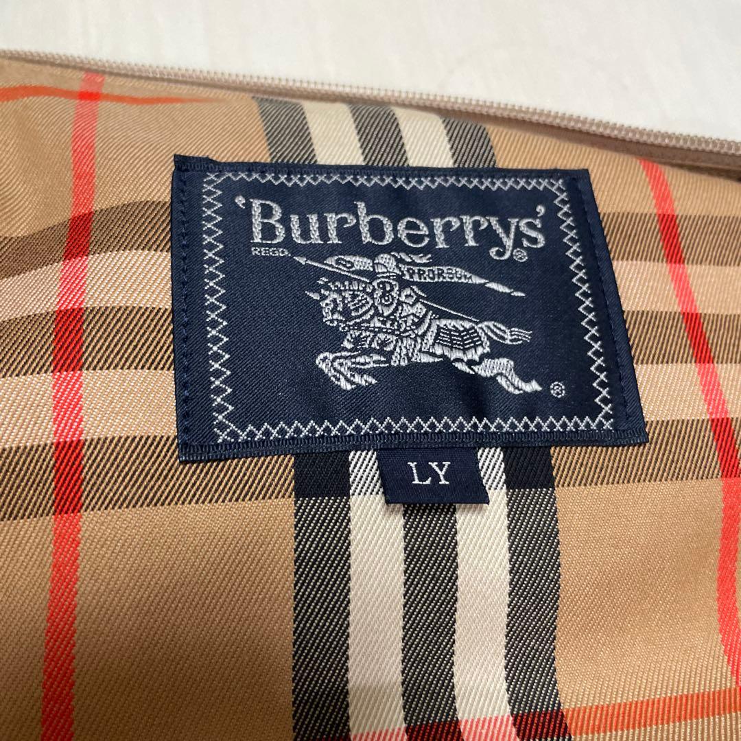 Burberry メンズコート。ダウンベスト付き。