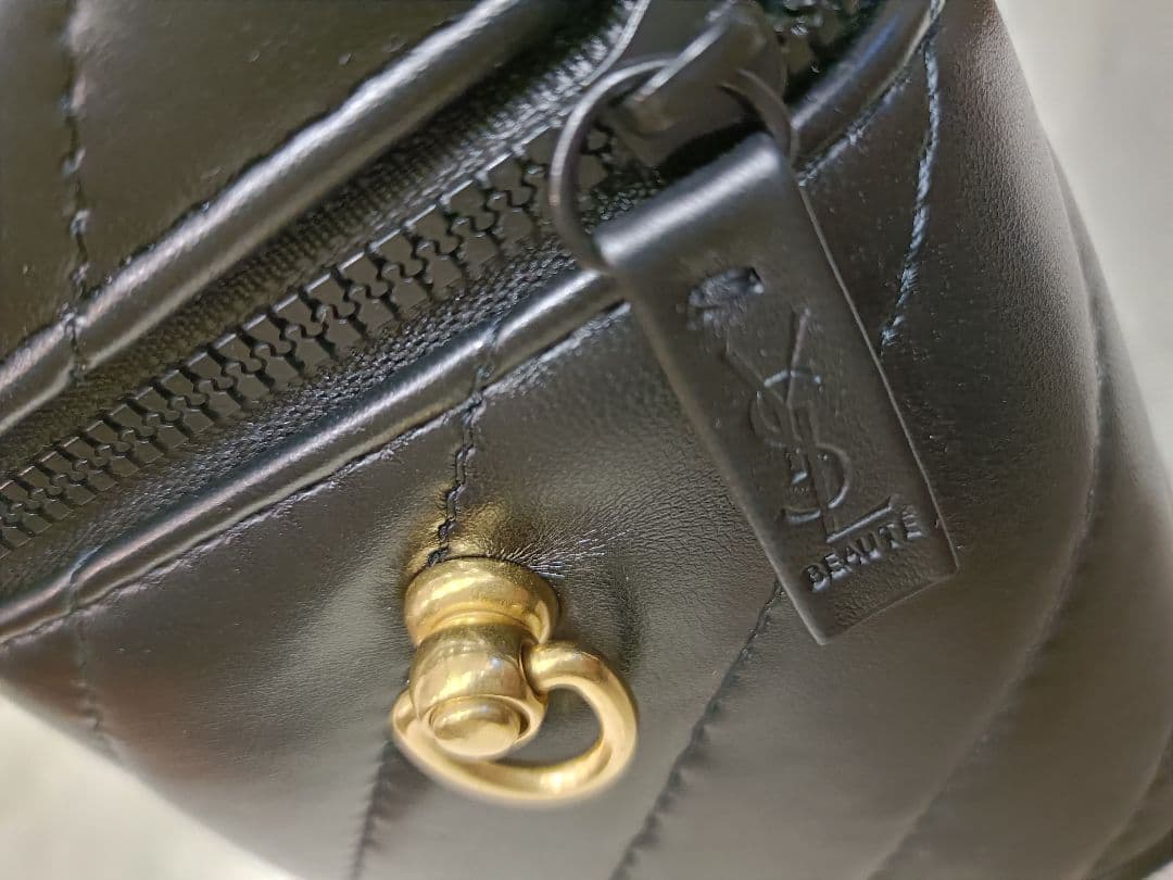 未使用　イヴサンローラン ヴァニティポーチ YSL ノベルティメイクボックス