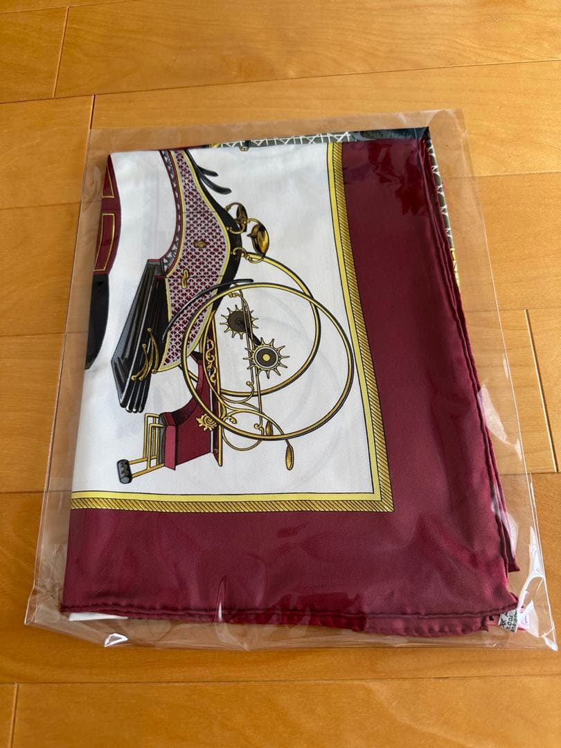 HIMEKO、HERMES スカーフ　カレ90