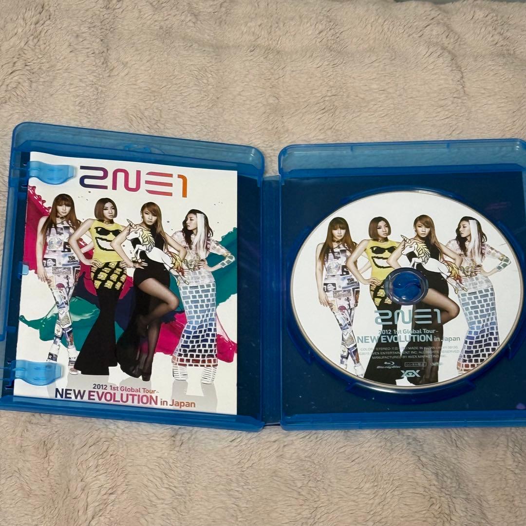 2NE1 DVD/Blu-ray/CD/ペンライト セット