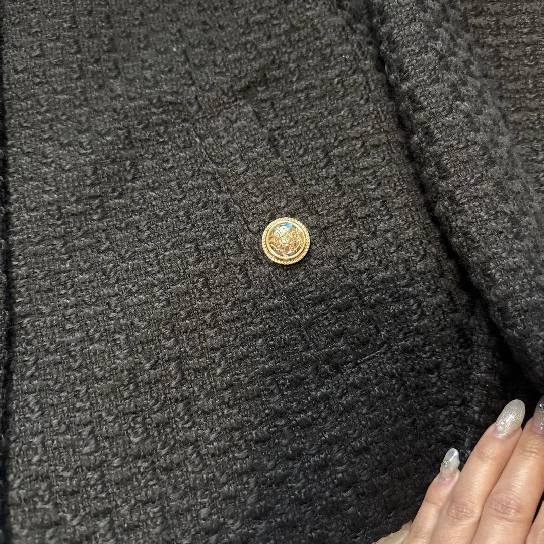 【新品タグ付き】ZARA ツイード生地　ブラックジャケット　金ボタン　Sサイズ