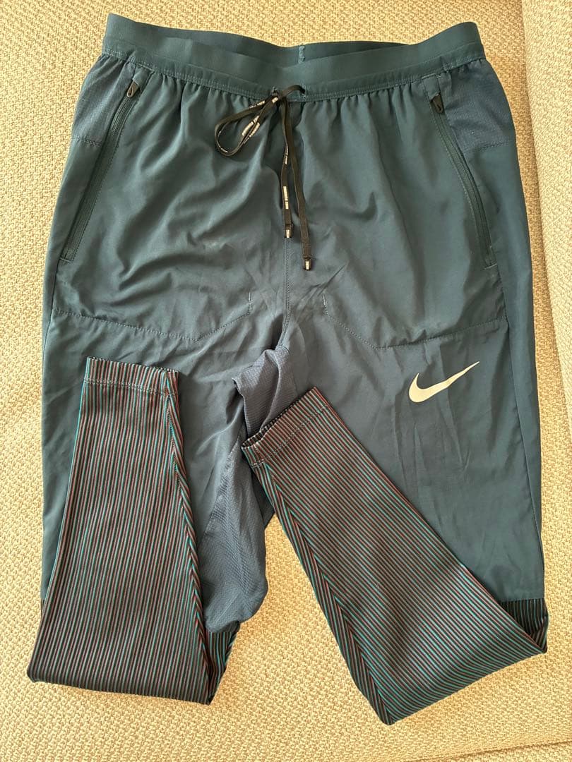 NIKE エアロスイフト　トラックパンツ　ネイビー　S