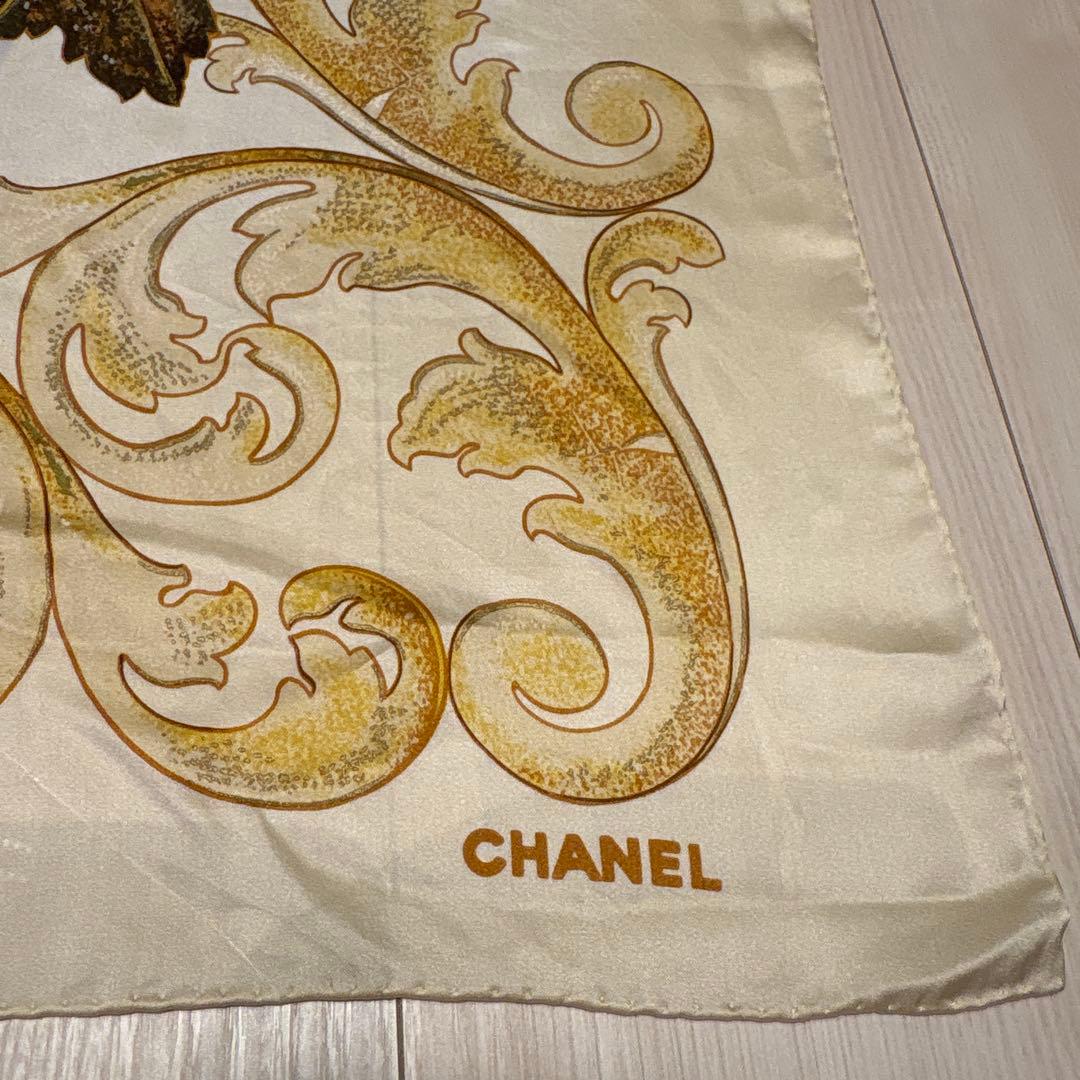 CHANEL 花柄 シルクスカーフ 90cm