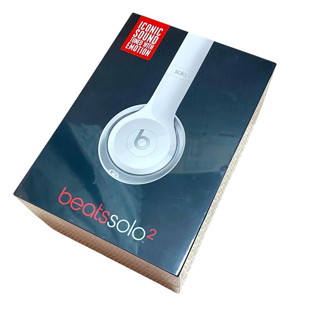未使用品 Beats by Dr.Dre ビーツ Solo2 密閉型 ホワイト