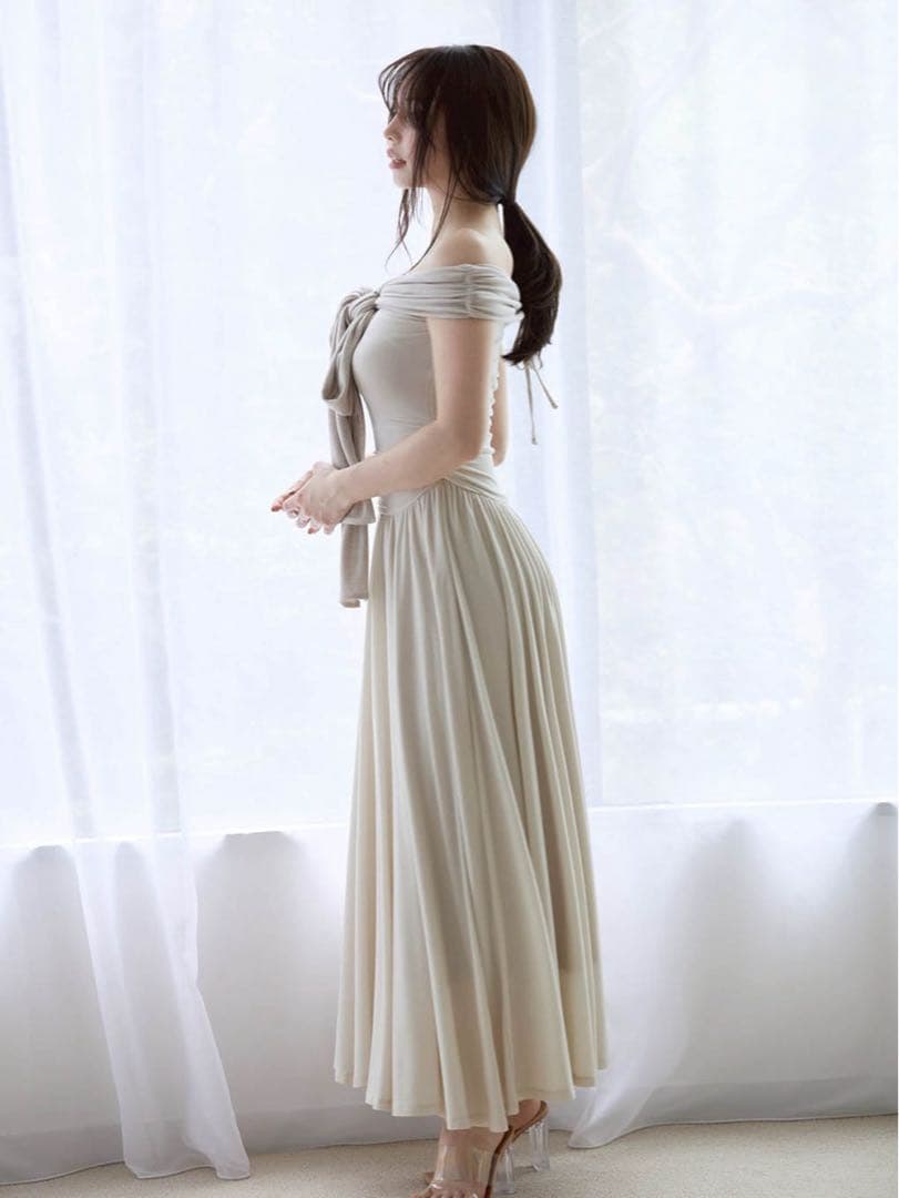 ワンピース andmary Orga offshoulder dress beige