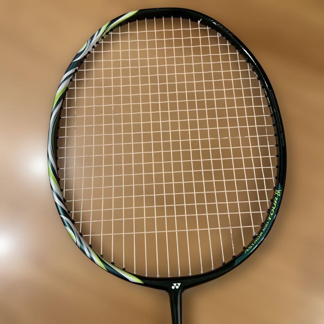 Yonex アストロクス100ツアー VA 4UG5 ケース付き