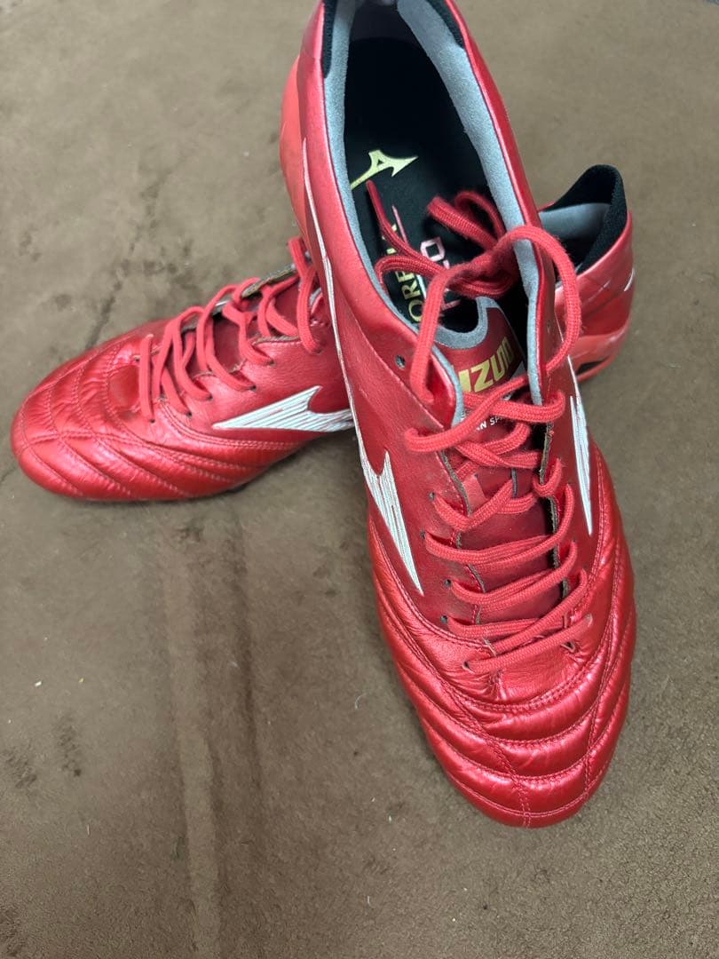 Mizuno Morelia neo4 レッド スパイクシューズ