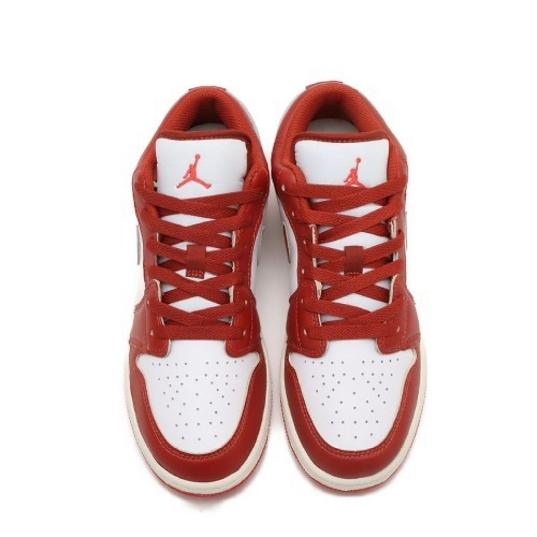 ナイキJORDAN BRAND AIR JORDAN 1 LOW SE (GS)