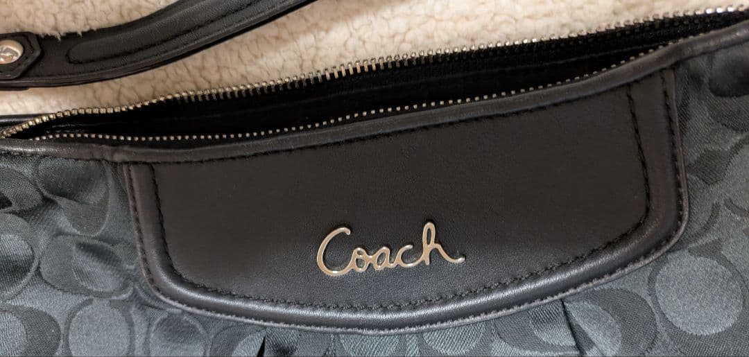 【Coach】シグネチャーキャンバス ショルダーバッグ
