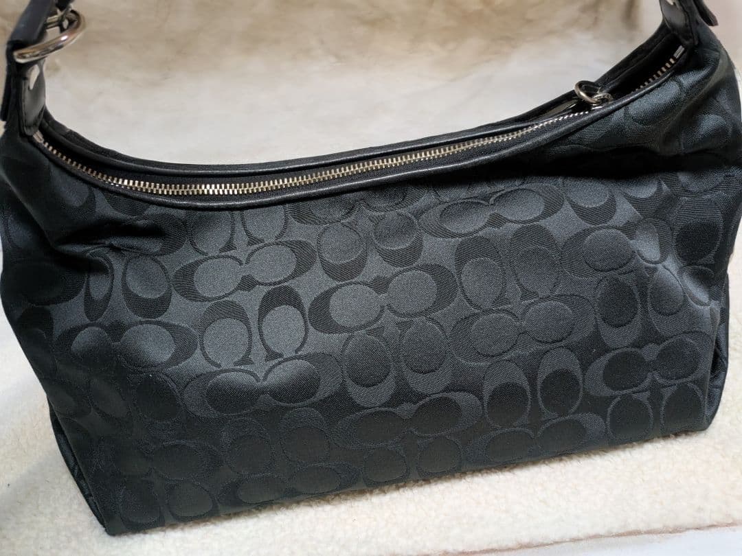 【Coach】シグネチャーキャンバス ショルダーバッグ
