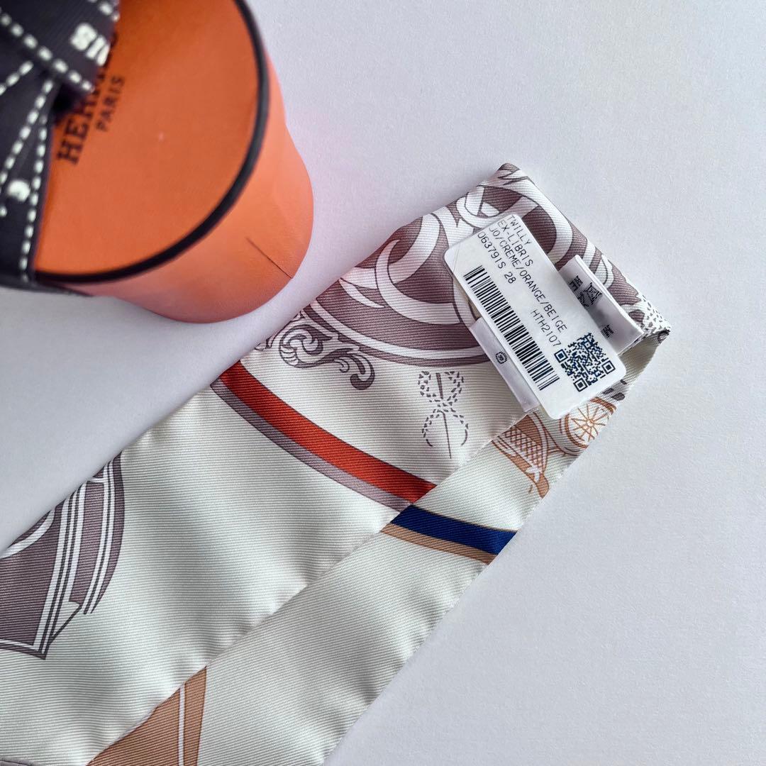 HERMES シルク スカーフ ツイリー　エクスリブリス　新品未使用