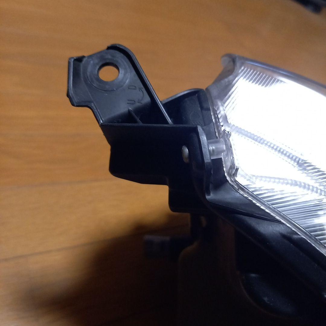 ダイハツムーブキャンバス純正フロント左側LEDタイプヘッドライトユニット