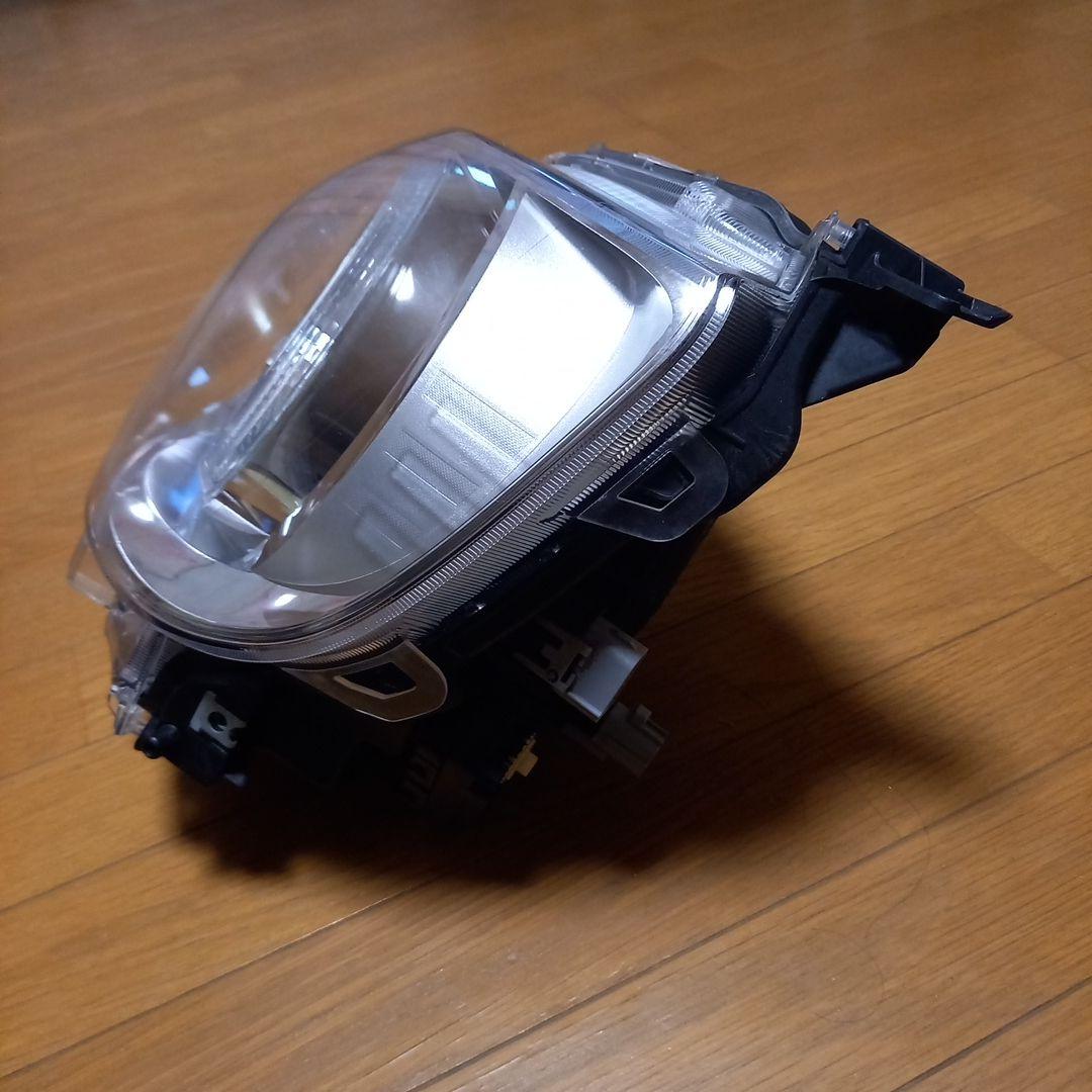 ダイハツムーブキャンバス純正フロント左側LEDタイプヘッドライトユニット