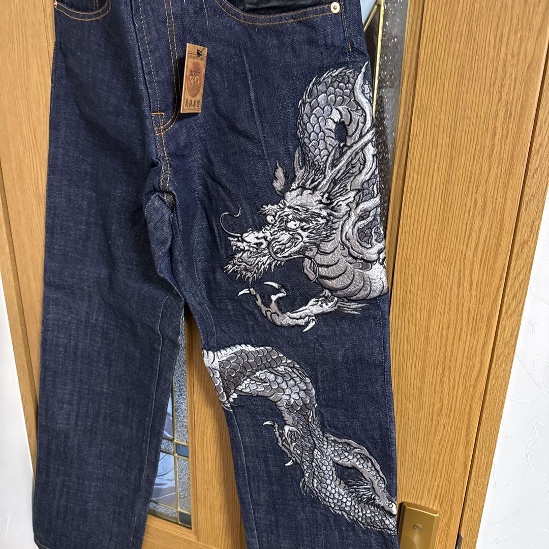 新品未使用　花旅楽団　龍デニム　　サイズ32