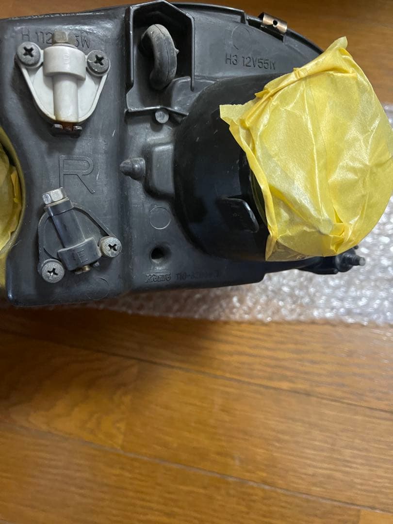 スズキカプチーノ　EA11 ヘッドライト片側
