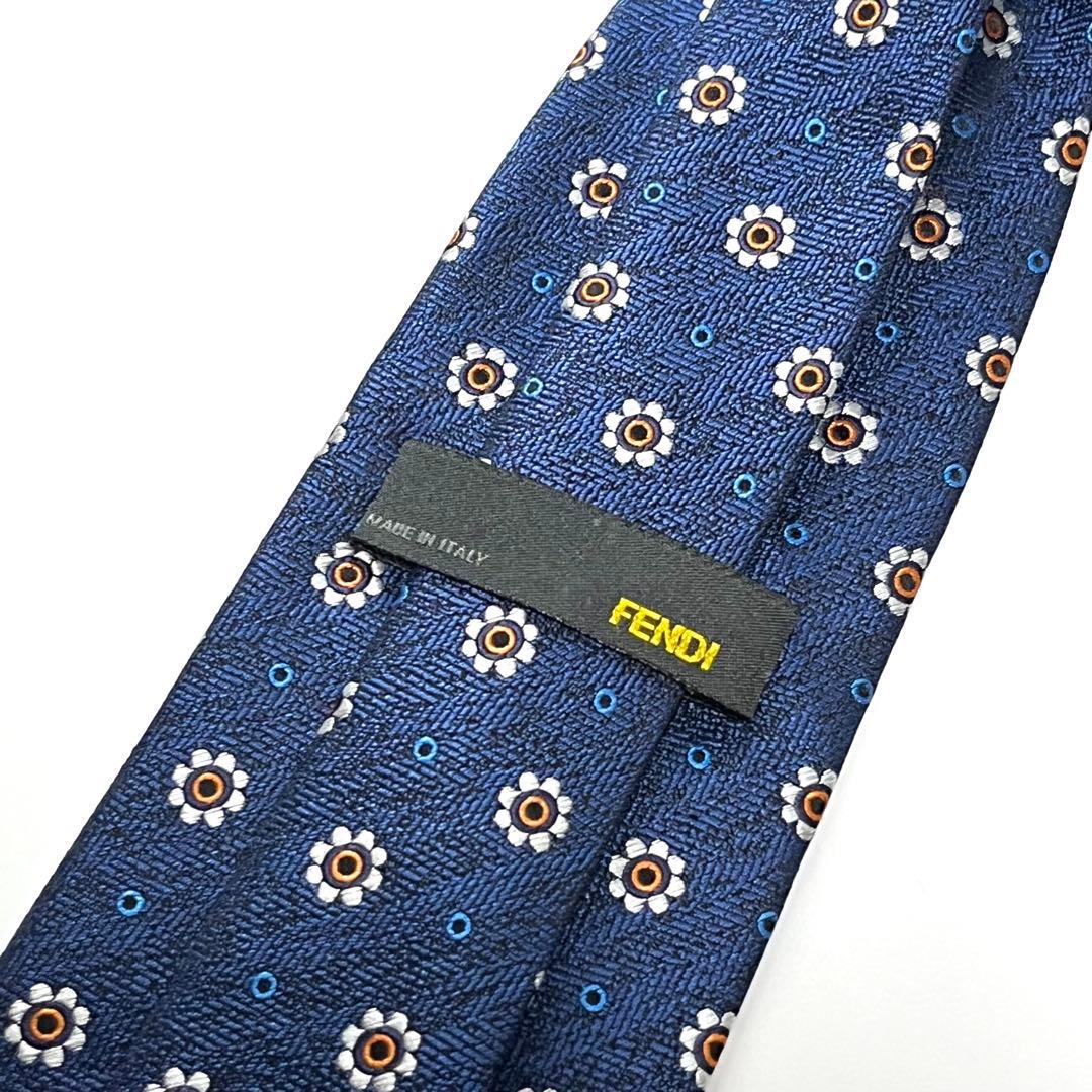 2912 【極美品】 フェンディ ネクタイ 小紋柄 花柄 サークル
