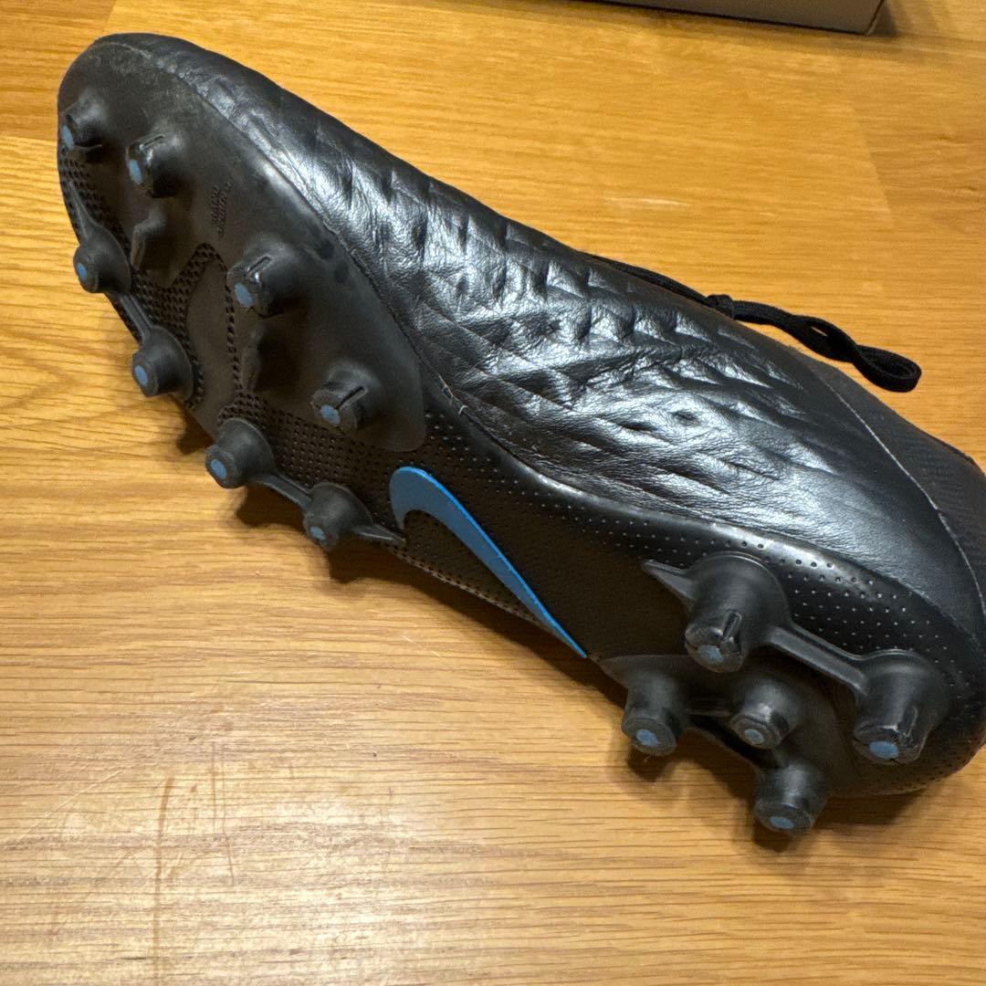 Nike ティエンポ　レジェンド8 エリート HG
