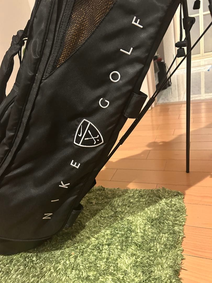 希少・軽量3kgNIKE GOLF ナイキ スタンド式 キャディバッグ ブラック