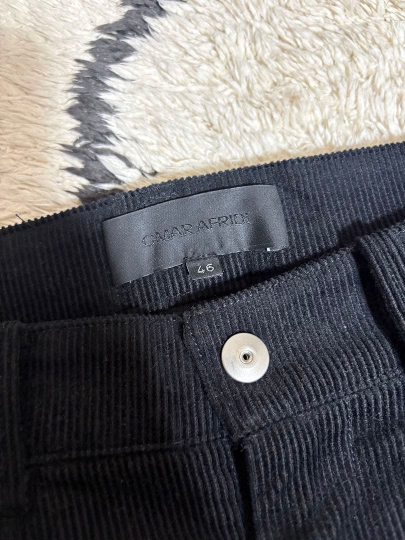 パンツ Omar afridi Knee Darted Flare Trousers