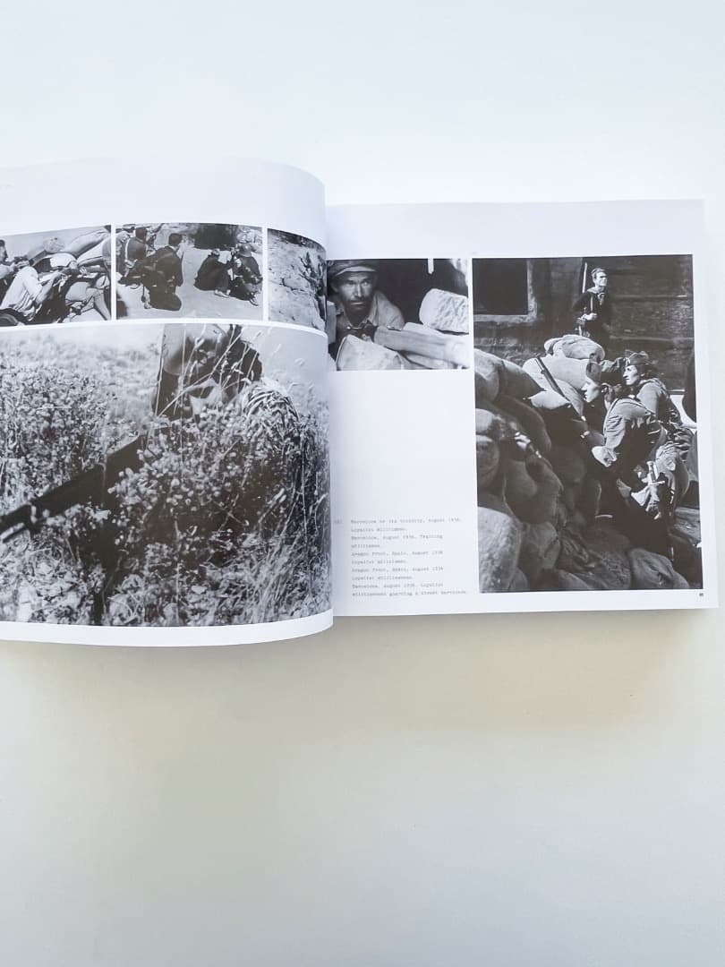 アート・デザイン・音楽 Robert Capa : The definitive collection