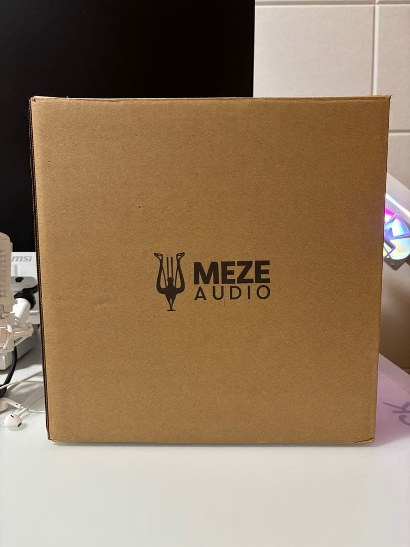 ヘッドホン MEZE AUDIO LIRIC2