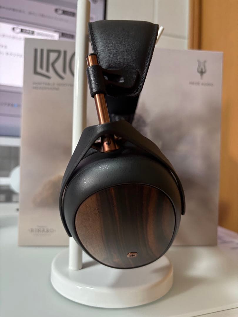 ヘッドホン MEZE AUDIO LIRIC2