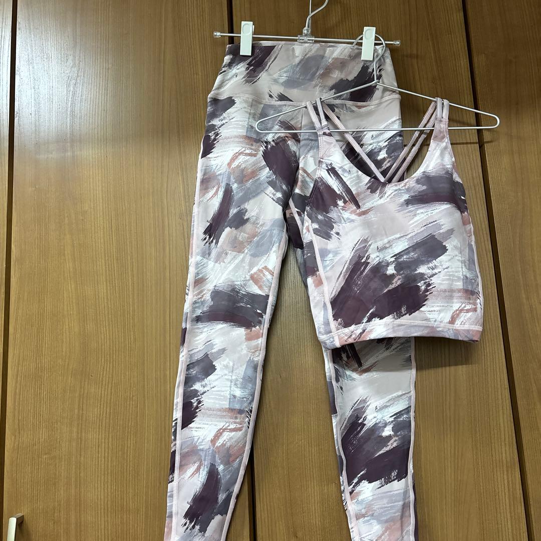 ダンスキン　DANSKINヨガ　ピラティス　上下セット　L