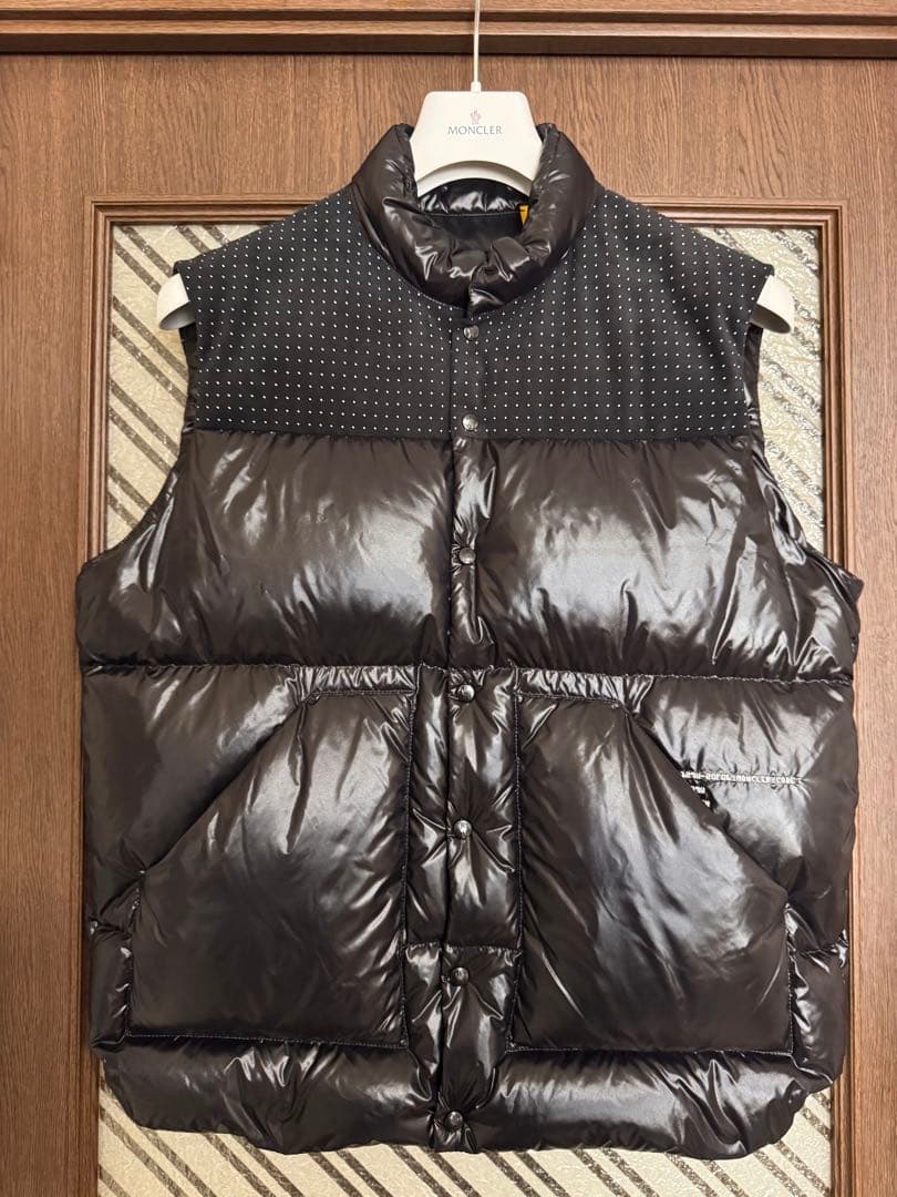 ヨ*シ様 MONCLER GENIUS × FRAGMENT ダウンベスト 黒