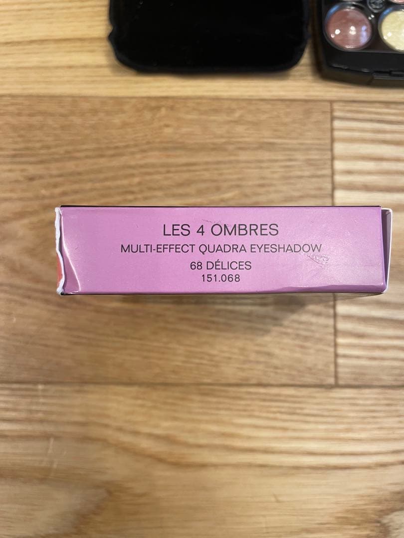 【新品未使用】CHANELシャネル　レキャトルオンブル68デリス【限定色】