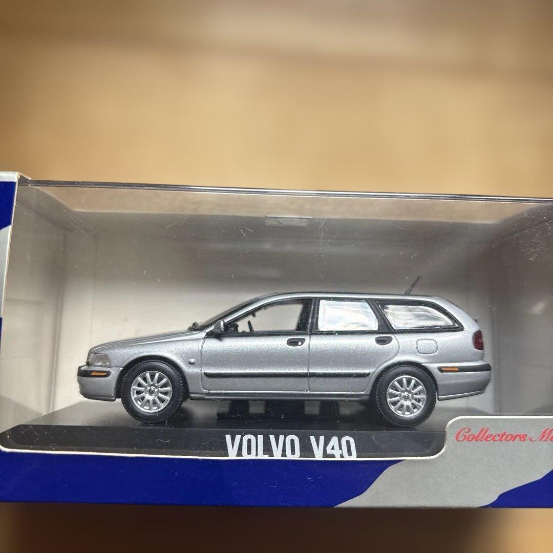【未開封品】Volvo 初代V40 1/43 Minichamps製