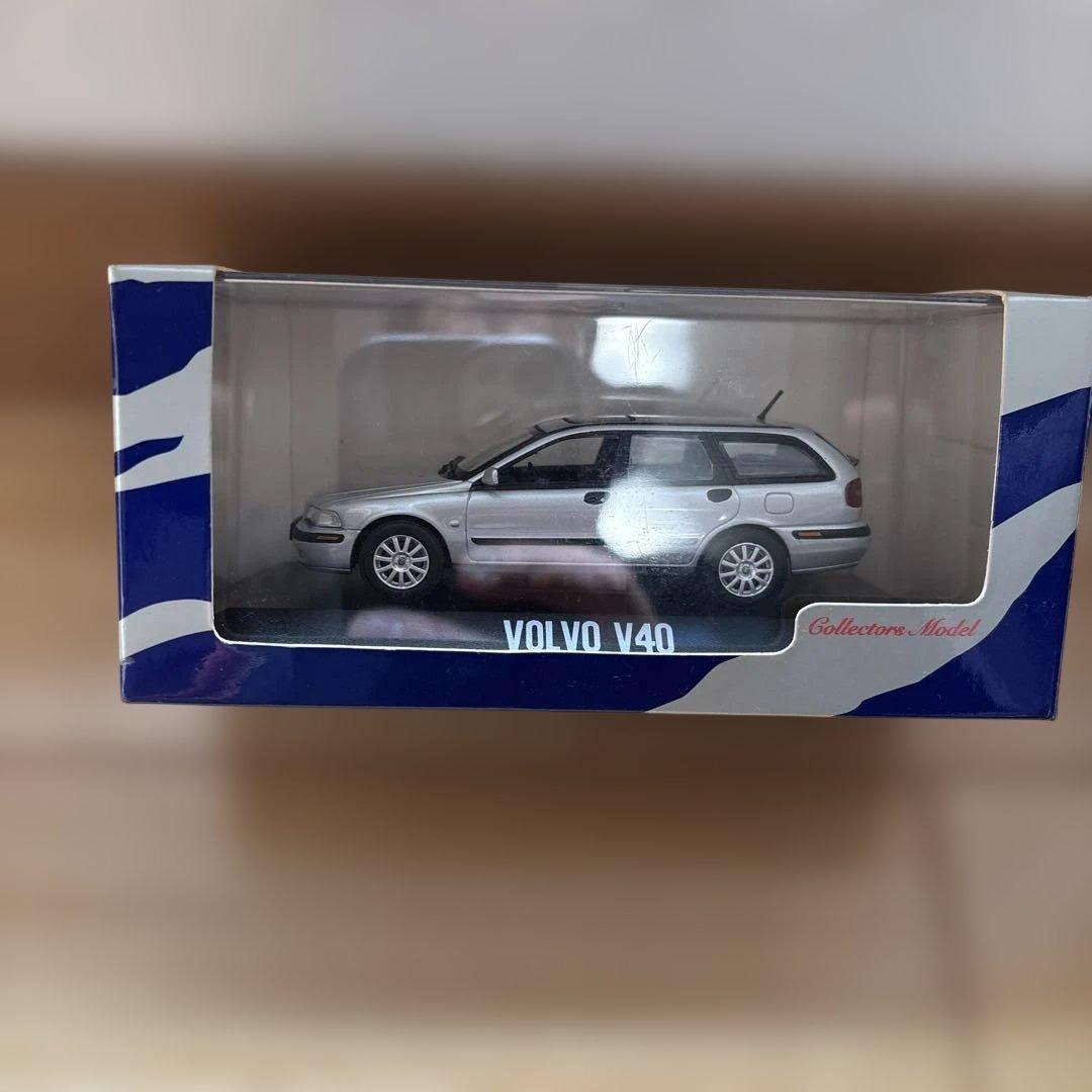【未開封品】Volvo 初代V40 1/43 Minichamps製