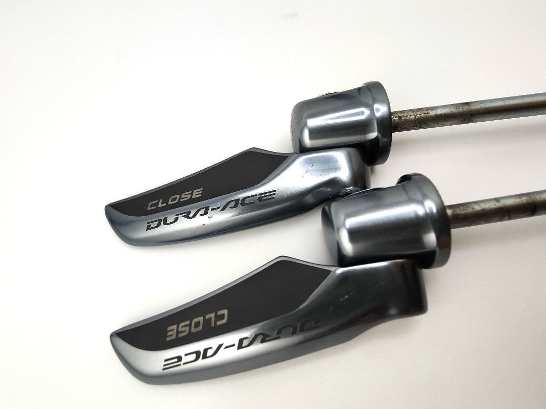 ロードバイク シマノ デュラエースクイックリリース Ｒ9000　美品☆