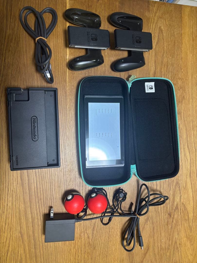 Nintendo switch本体　ピカブイバージョン