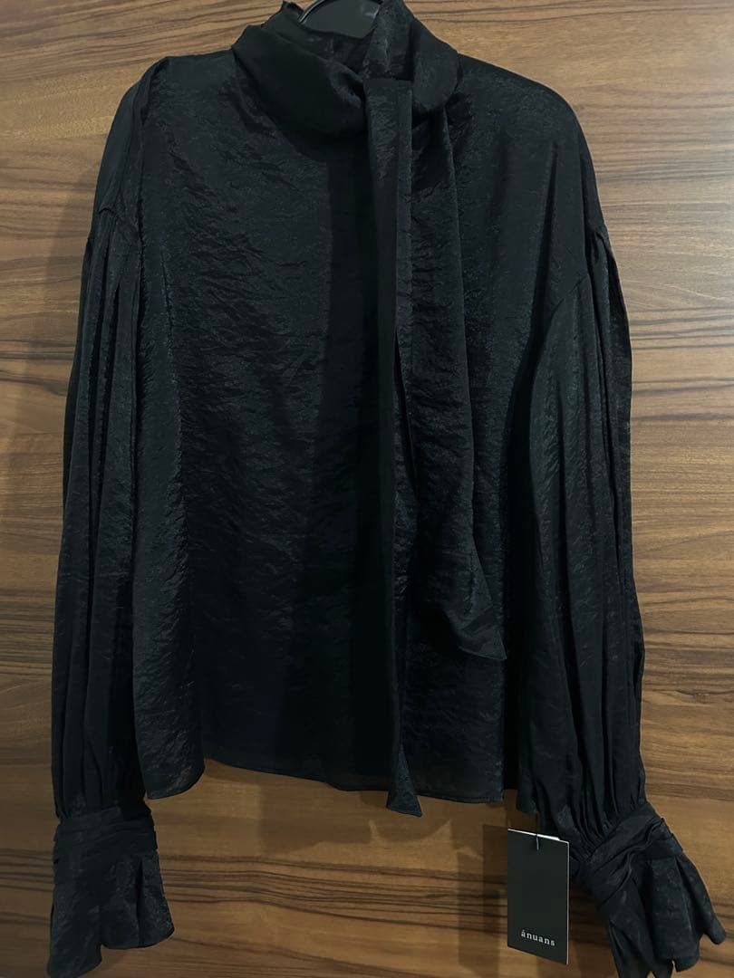 anuans ハイネックシアーボウタイブラウス　BLACK 新品 アニュアンス