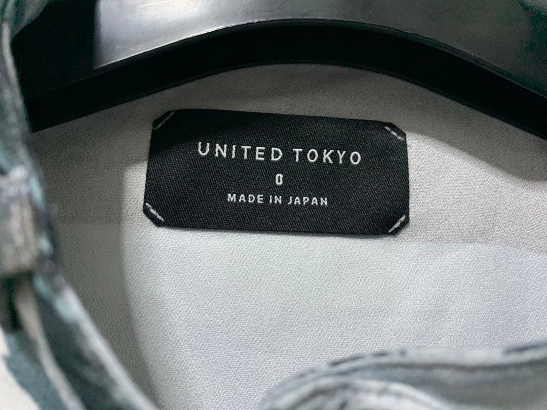 UNITED TOKYO フォトコラージュブラウス