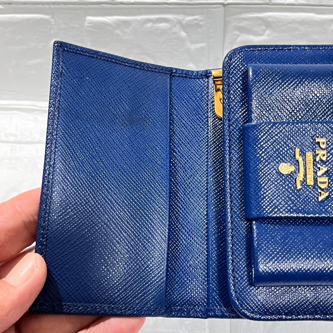 美品✨PRADA キーケース　フィオッコ　ネイビー　メタルロゴ　6連