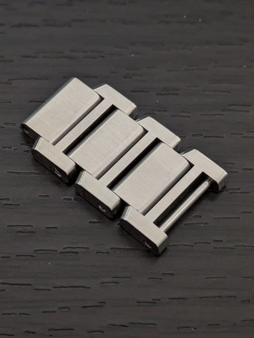 Cartier カルティエ タンクフランセーズ 腕時計 コマ SM B28401