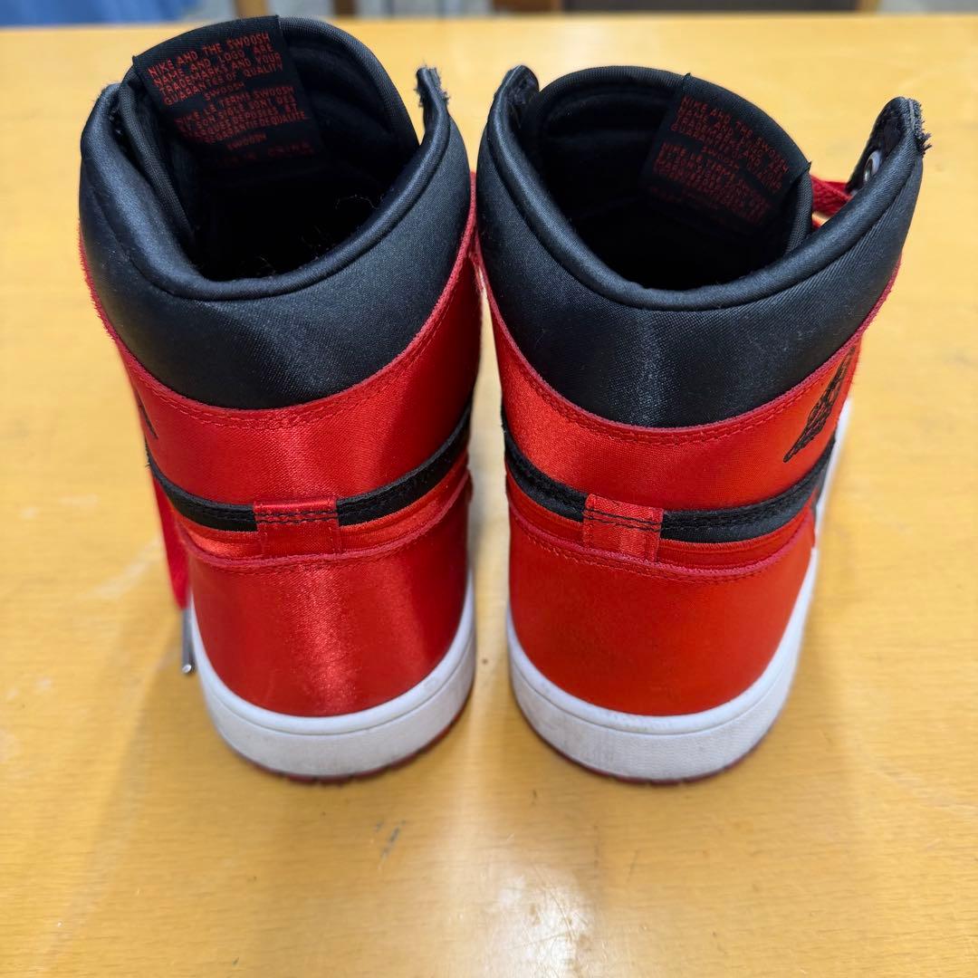 シューズ(男性用) NIKE WMNS AIRJORDAN 1 HIGH OG SATIN BRED