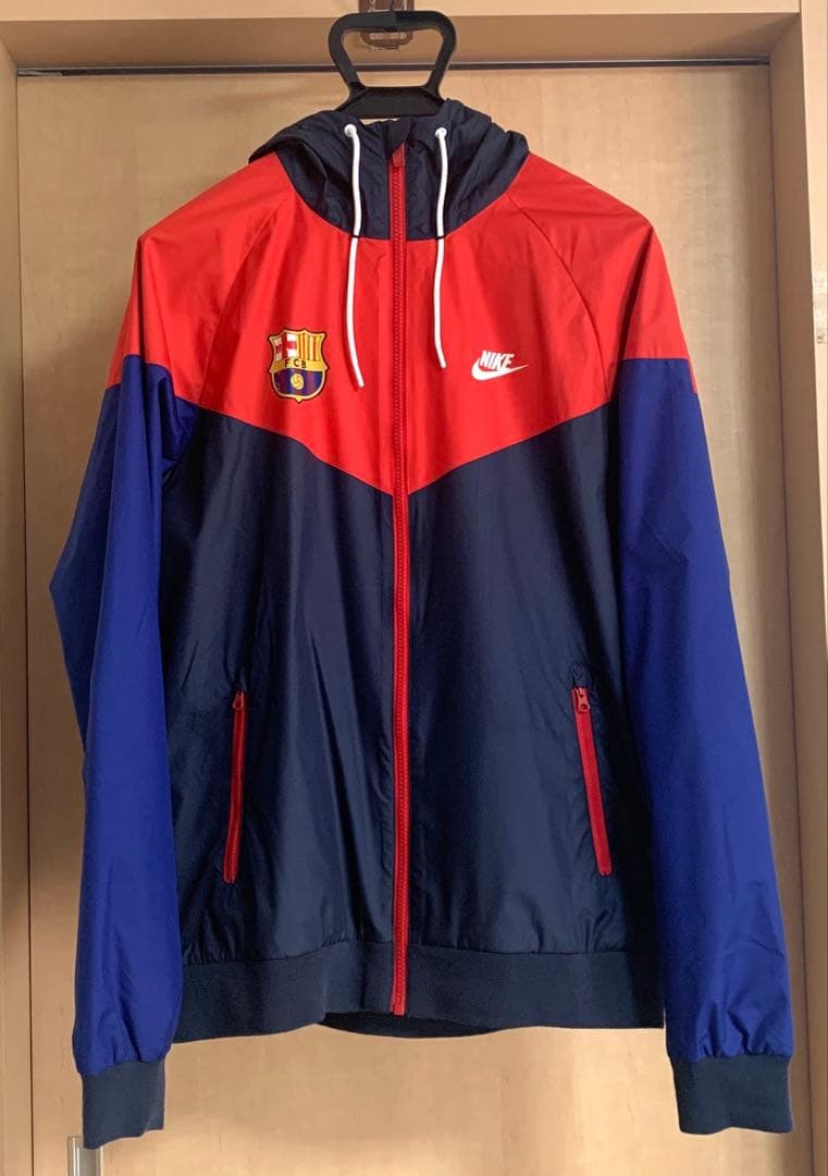 NIKE ナイキ　バルセロナ　ウィンドブレーカー