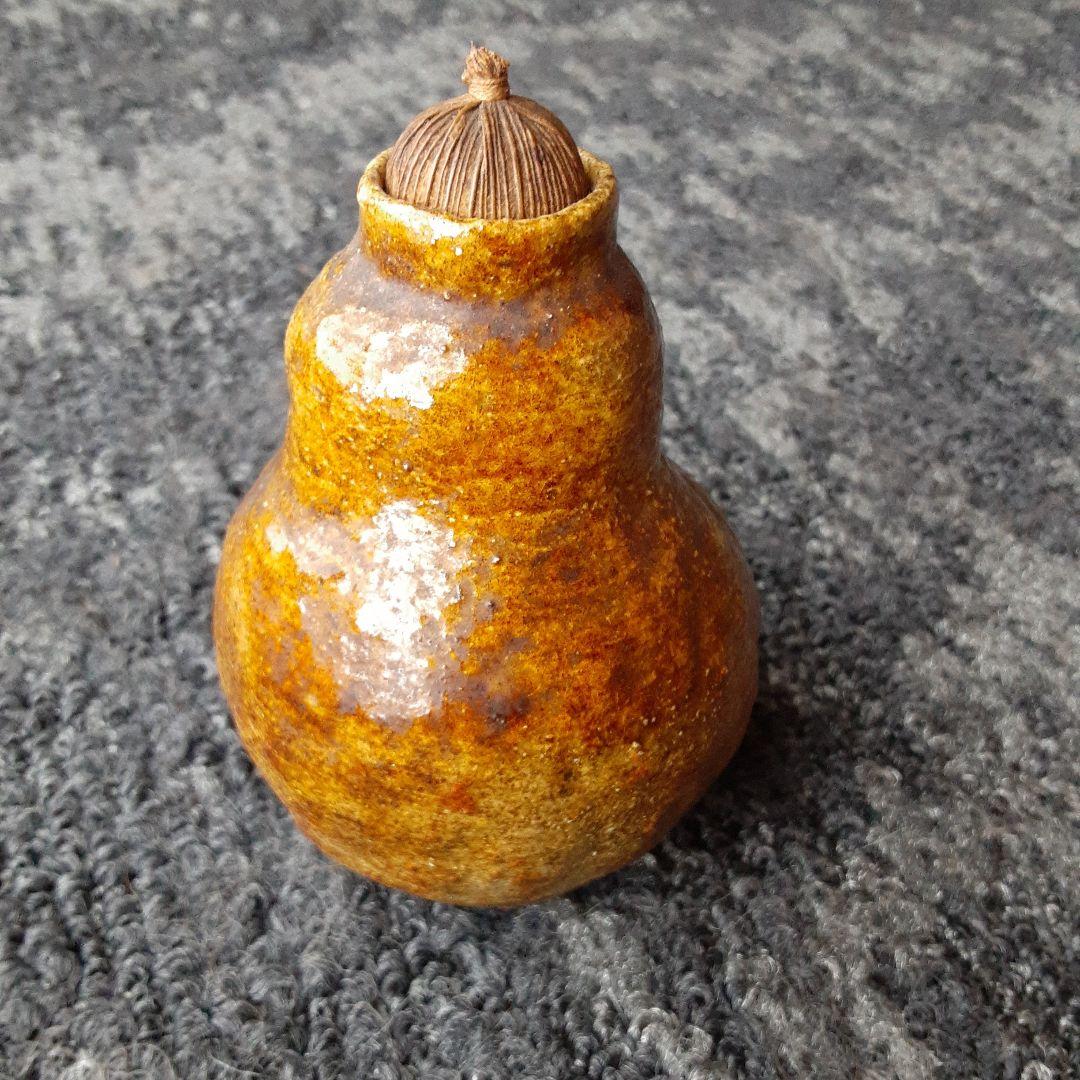 古い褐釉陶器振出/手製瓢箪茶入/茶華骨董道具/金平糖菓子鉢/唐津信楽黄瀬戸萬古焼