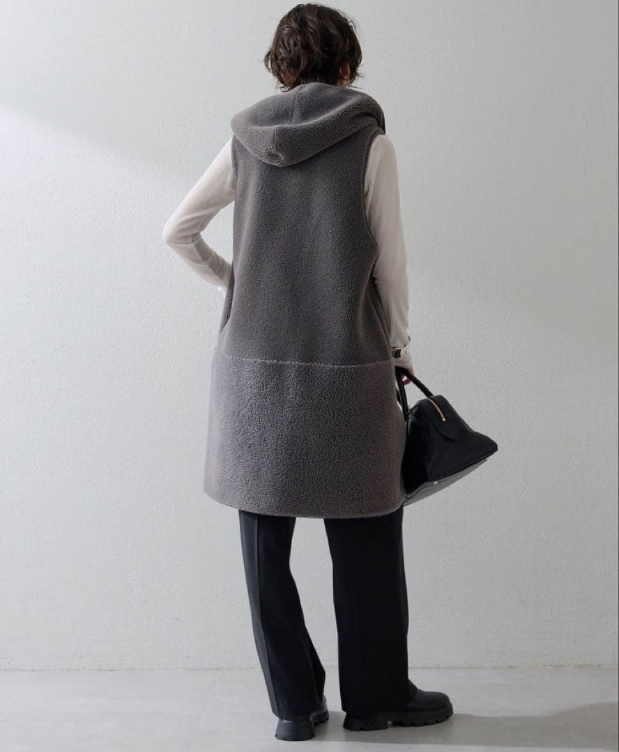 【新品タグ付】THE PAUSE ボアフードロングジレ Whim Gazette