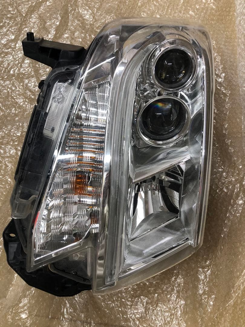 ダイハツ タント カスタム LA600S 純正 右 ヘッドライト 右側 即取付け