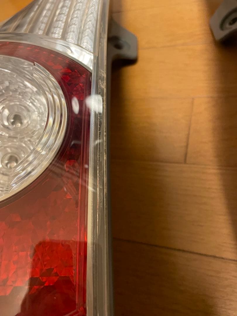 p*1様 アクアus純正　priusC純正テールライト左右セット