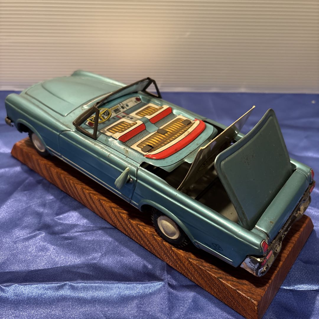タカトク(高徳)製　ブリキ　メルセデスベンツ230SL
