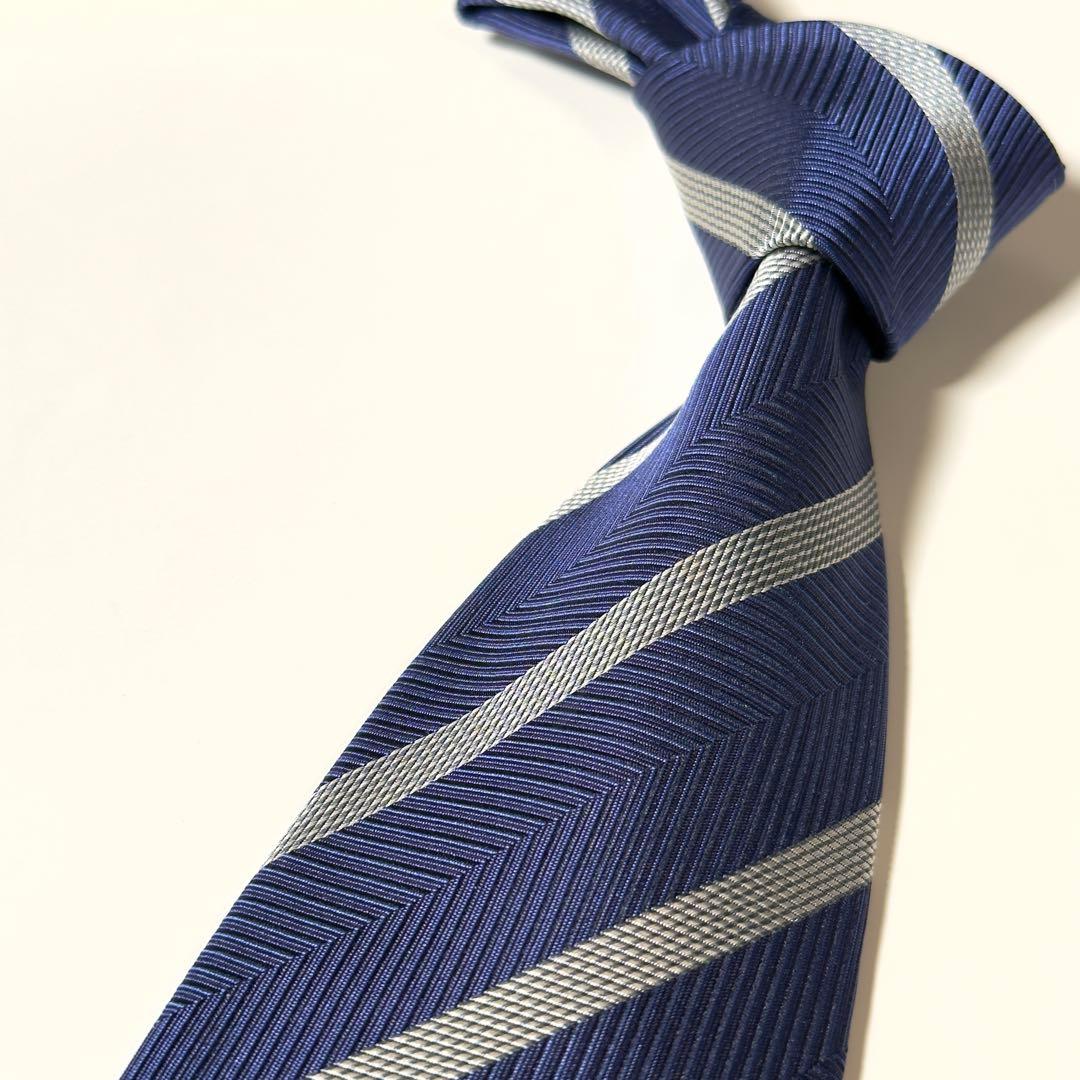 【極美品】 Burberry バーバリー ストライプ柄 ネイビー系 ネクタイ
