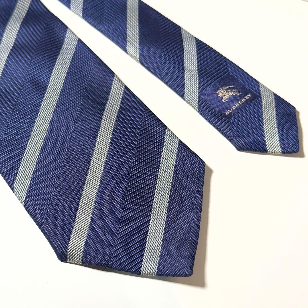 【極美品】 Burberry バーバリー ストライプ柄 ネイビー系 ネクタイ