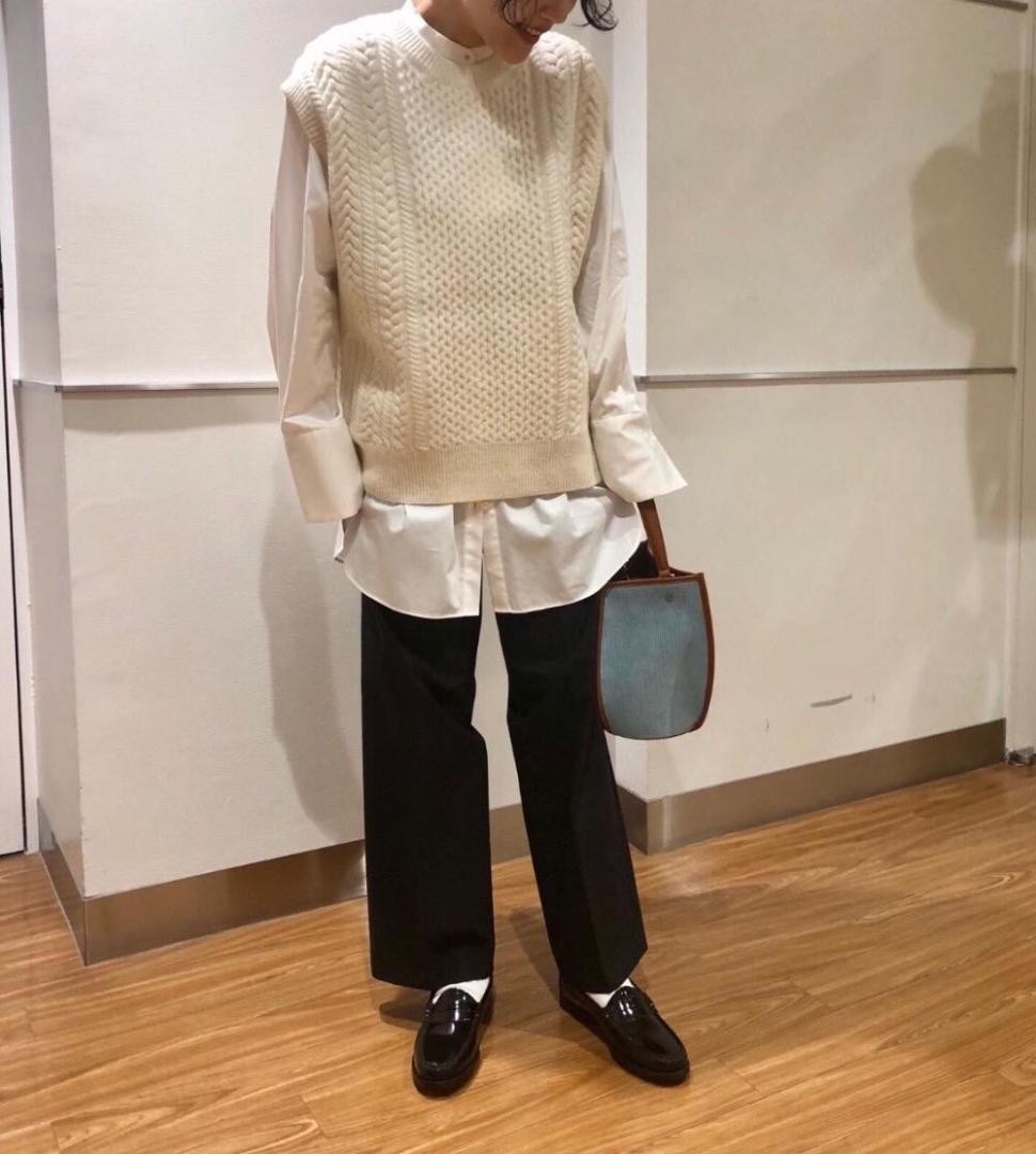 美品 ユナイテッドアローズTOKYO 2万 バンドカラーブラウス シャツ 369