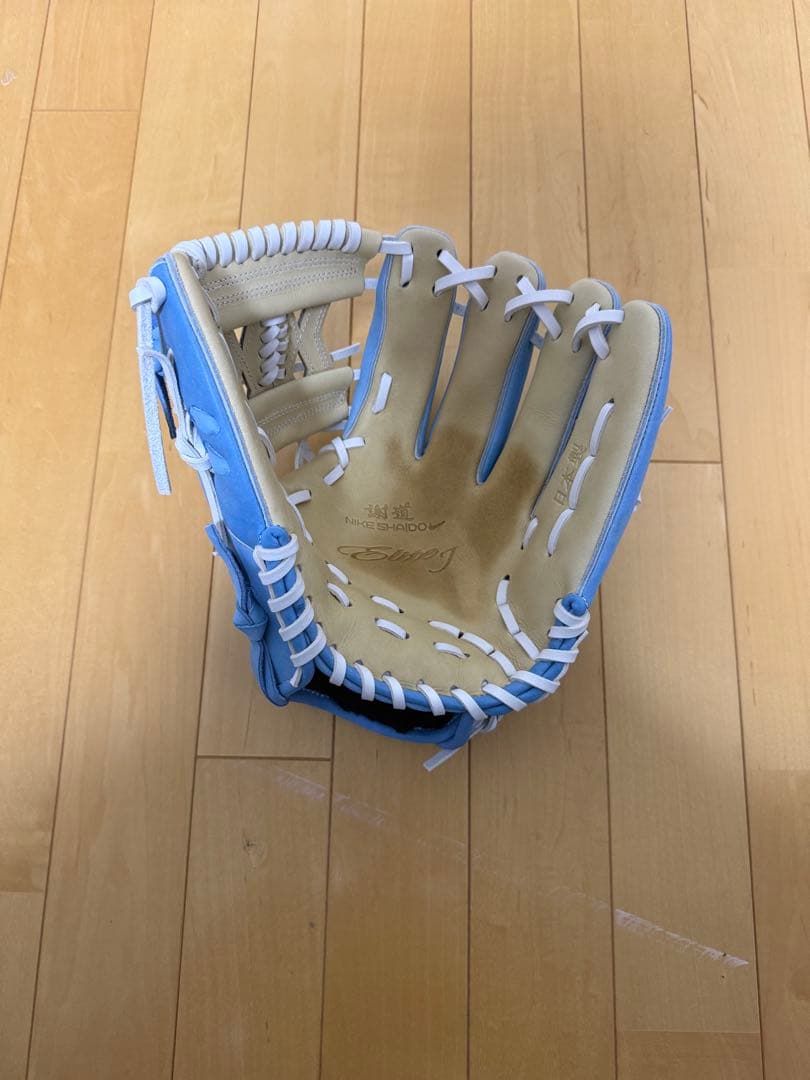 ナイキ 硬式グローブ 150個限定品