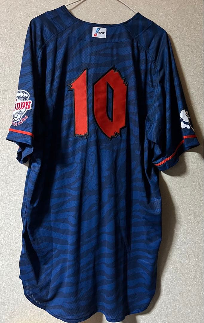 【数量限定】埼玉西武ライオンズ　ジャングル大帝オーセンティックユニフォームXXL
