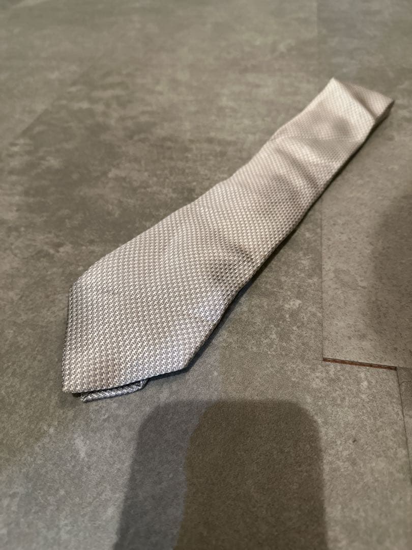 Ermenegildo Zegna シルク シルバー　ホワイト　ネクタイ